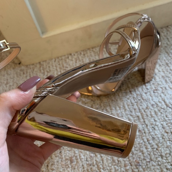 Rose Gold metallic Heels! - Picture 3 of 3